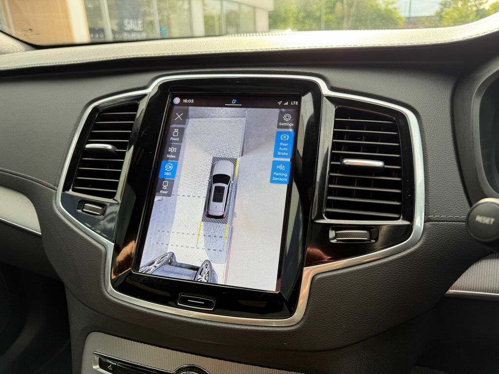 Volvo XC90 Plus Black #4