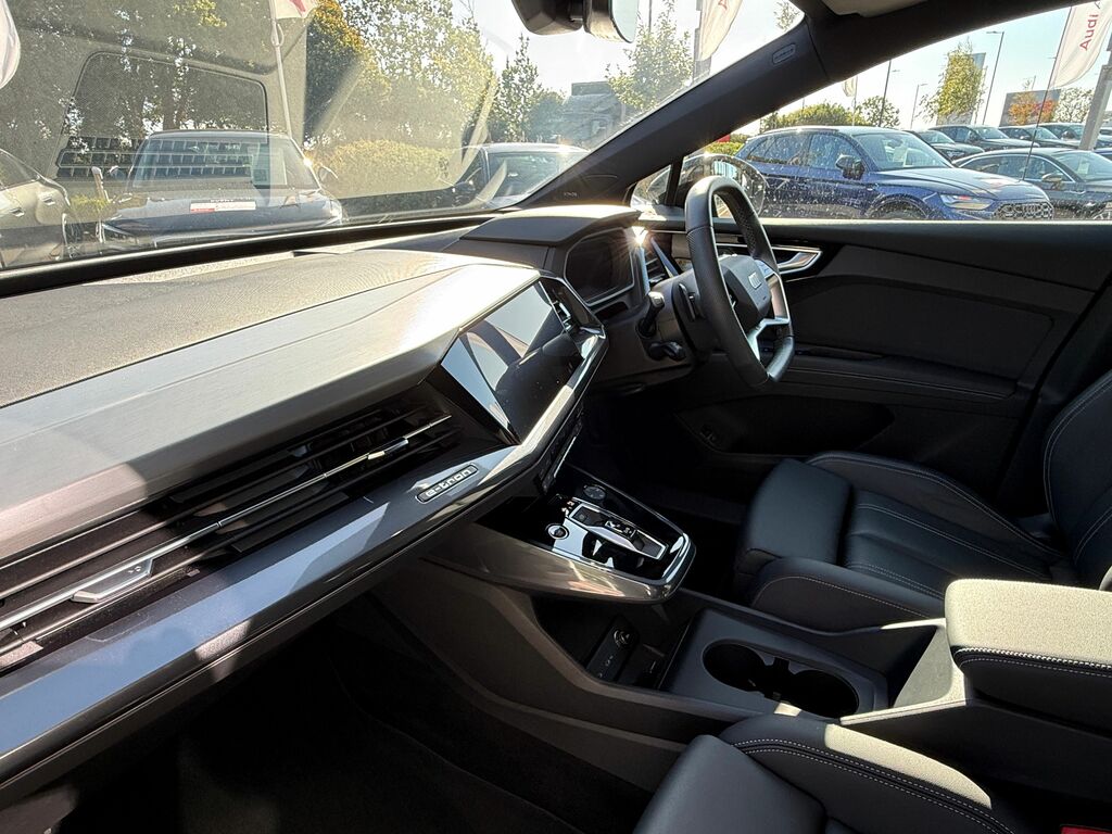 Audi Q4 E Tron Black Edition Black #6