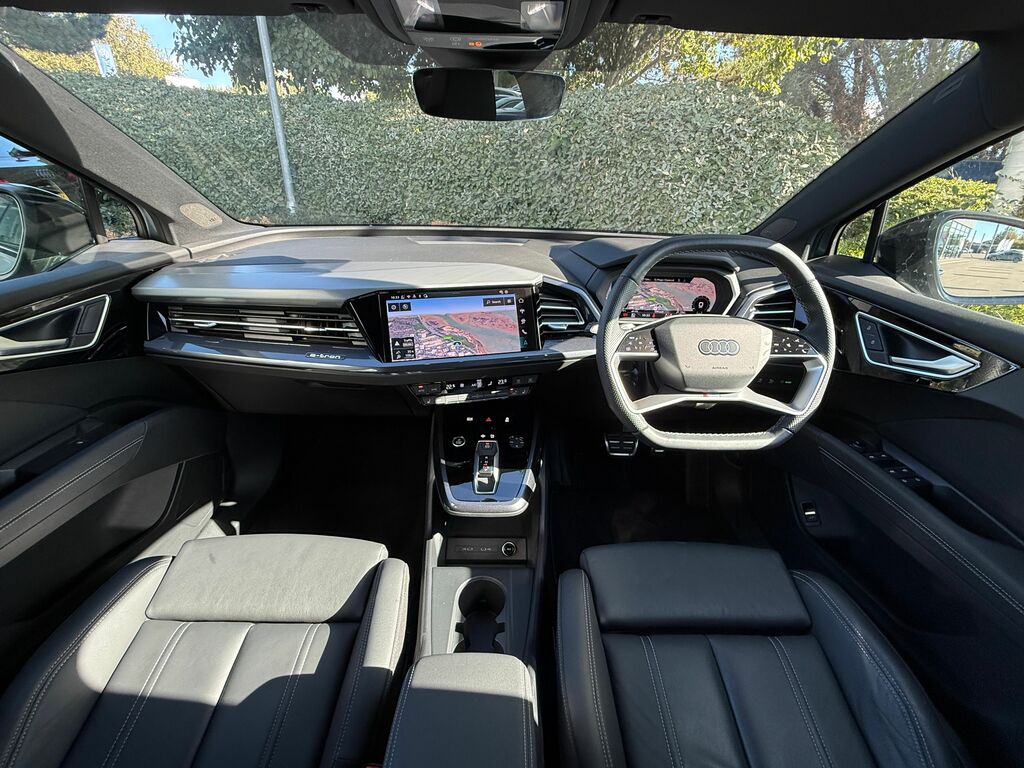 Audi Q4 E Tron Black Edition Black #5