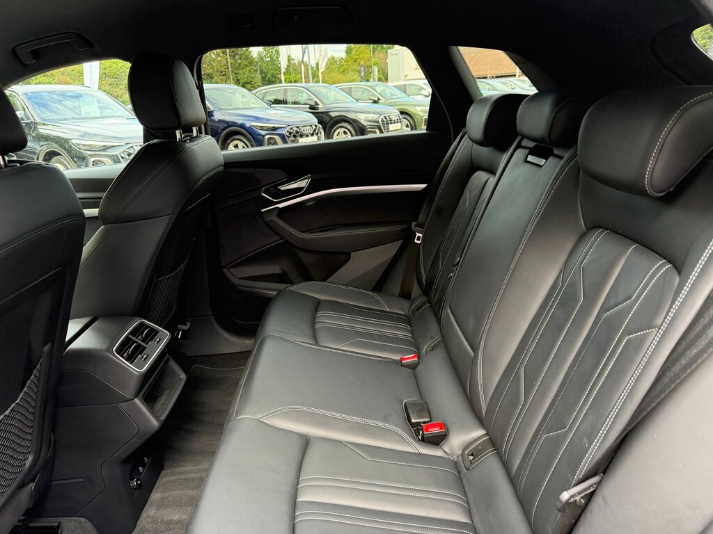 Audi E-tron 300Kw 55 Quattro 95Kwh Black Edition White #47