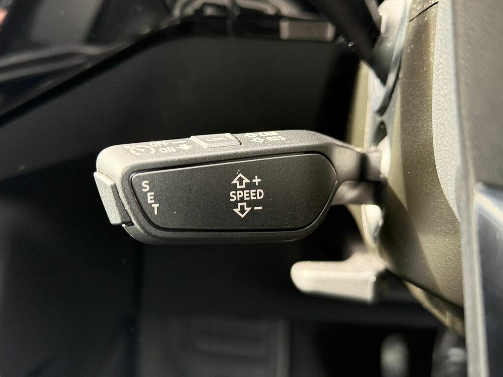 Audi E-tron 300Kw 55 Quattro 95Kwh Black Edition White #11