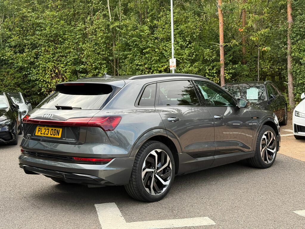 Audi E-tron 300Kw 55 Quattro 95Kwh Black Edition White #38