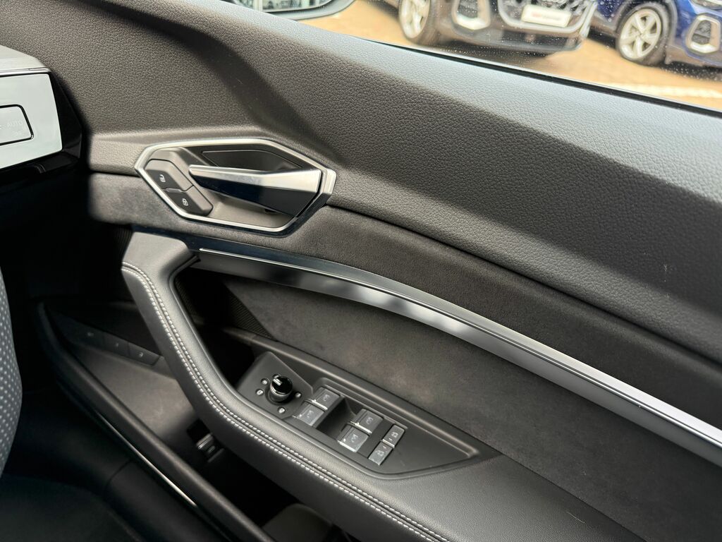 Audi E-tron 55 S Line Sportback Quattro 95Kw Blue #23