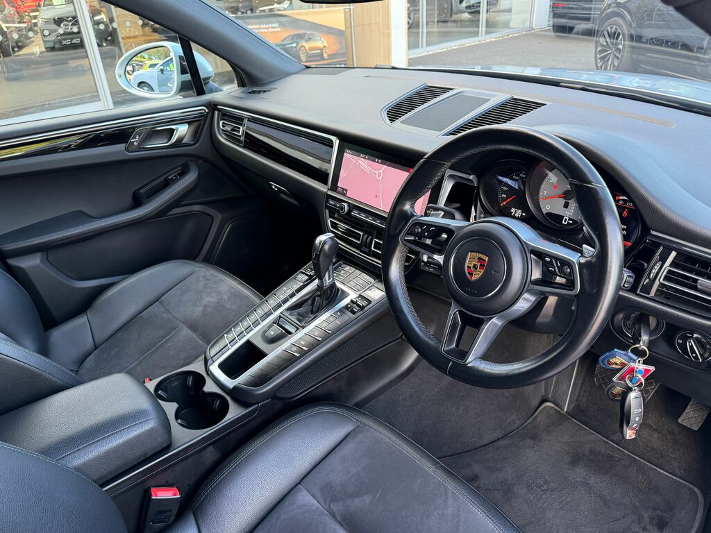 Porsche Macan S Silver #5