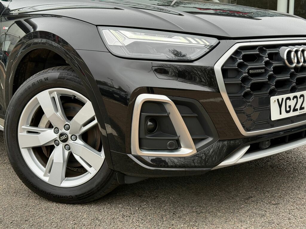 Audi Q5 S Line Black #6