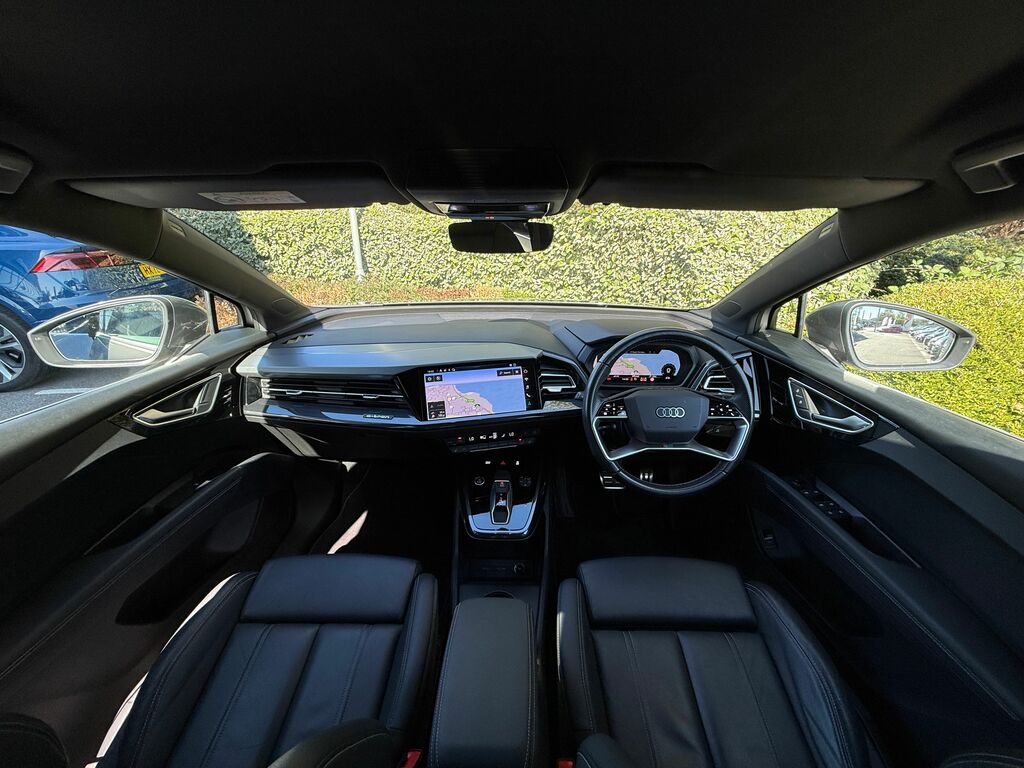 Audi Q4 E Tron S Line Black #4
