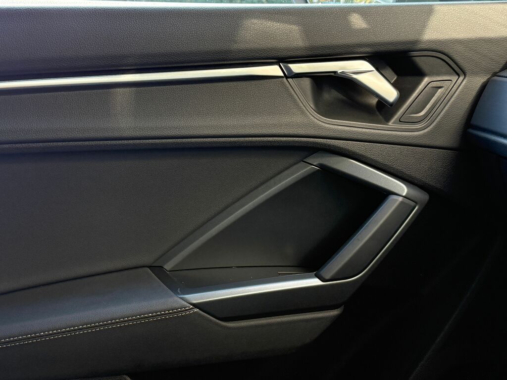 Audi Q3 Q3 S Line 40 Tfsi Quattro S-a Black #26