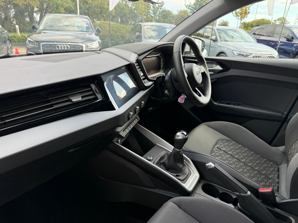 Audi A1 Sport 30 Tfsi 116 Ps 6-Speed Grey #31
