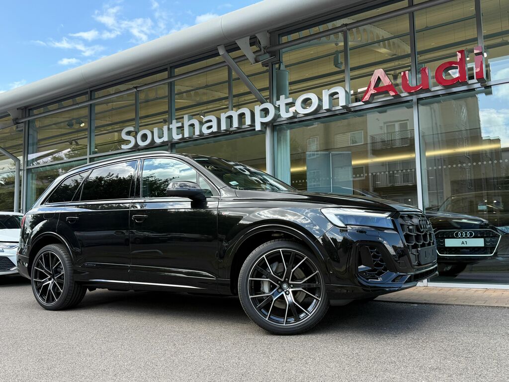 Audi Q7 Black Edition Black