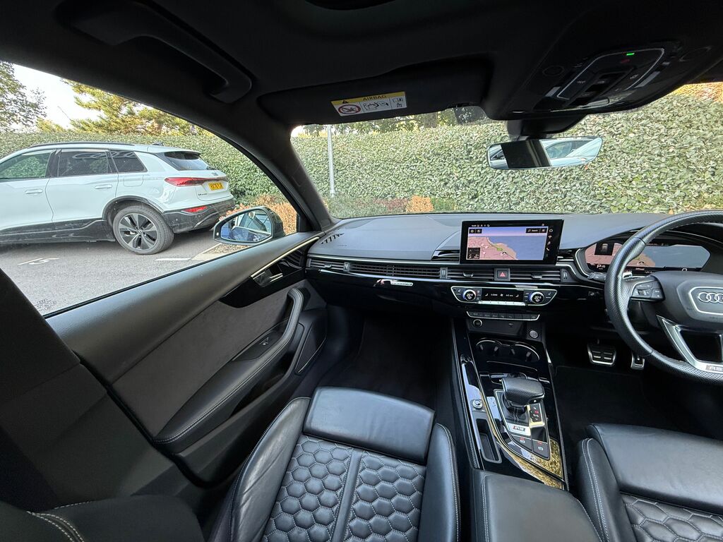 Audi RS4 Rs 4 Tfsi Quattro Carbon Black S Tronic Black #54