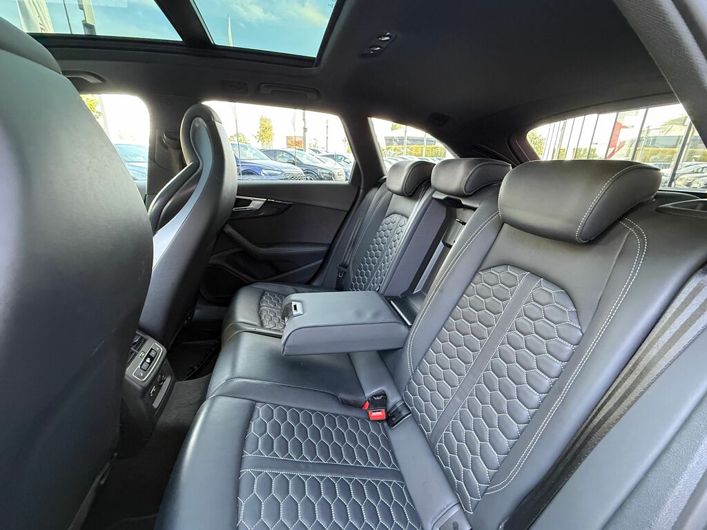Audi RS4 Rs 4 Tfsi Quattro Carbon Black S Tronic Black #46