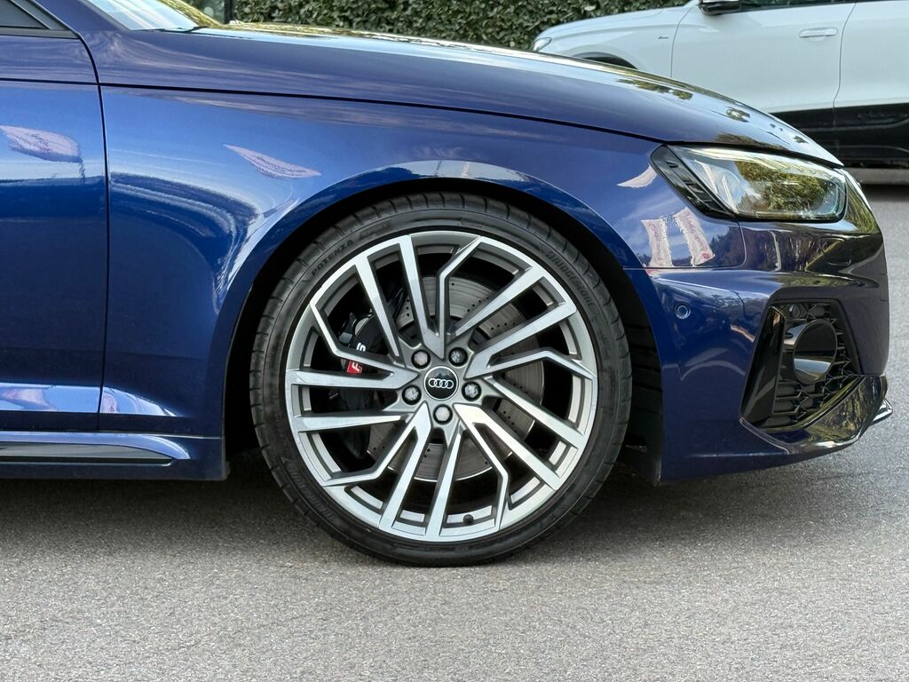 Audi RS4 Rs 4 Tfsi Quattro Carbon Black S Tronic Black #20