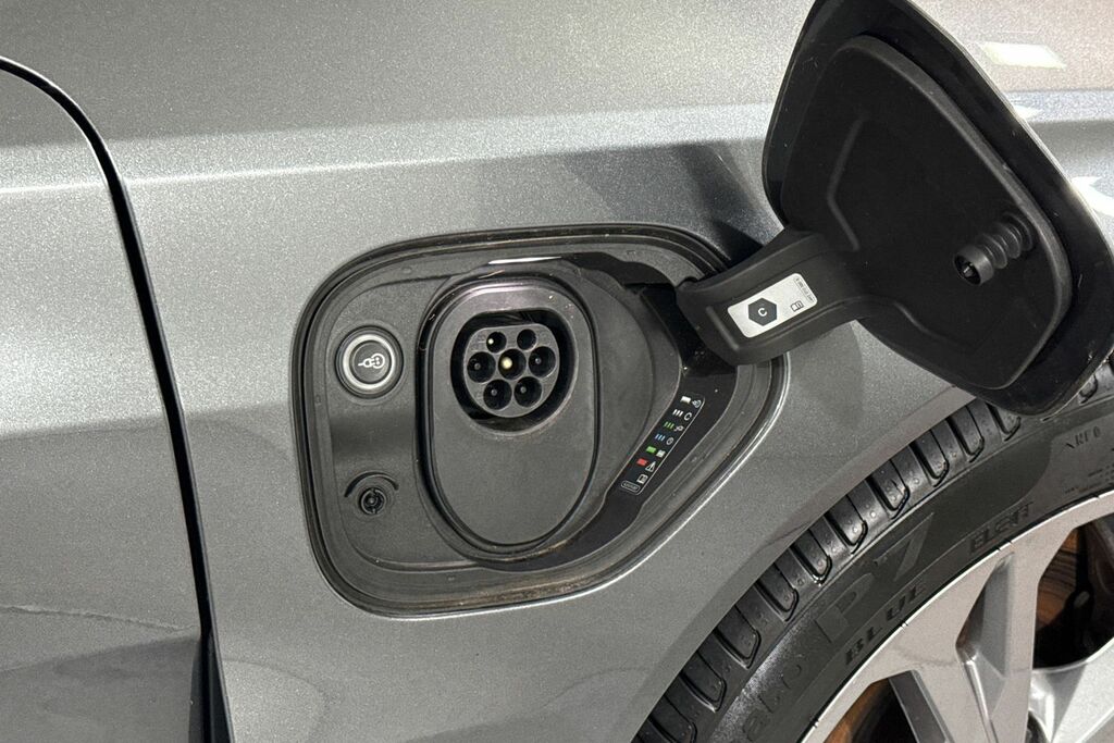 Audi E Tron GT 390Kw Quattro 93Kwh Black #19