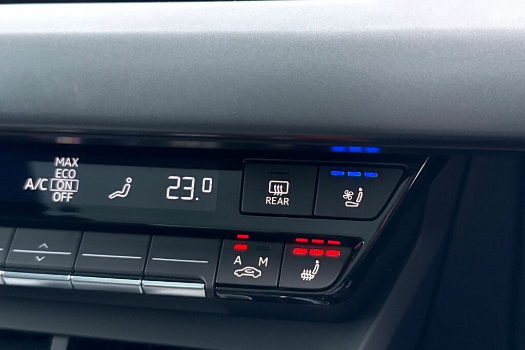 Audi E Tron GT 390Kw Quattro 93Kwh Black #49