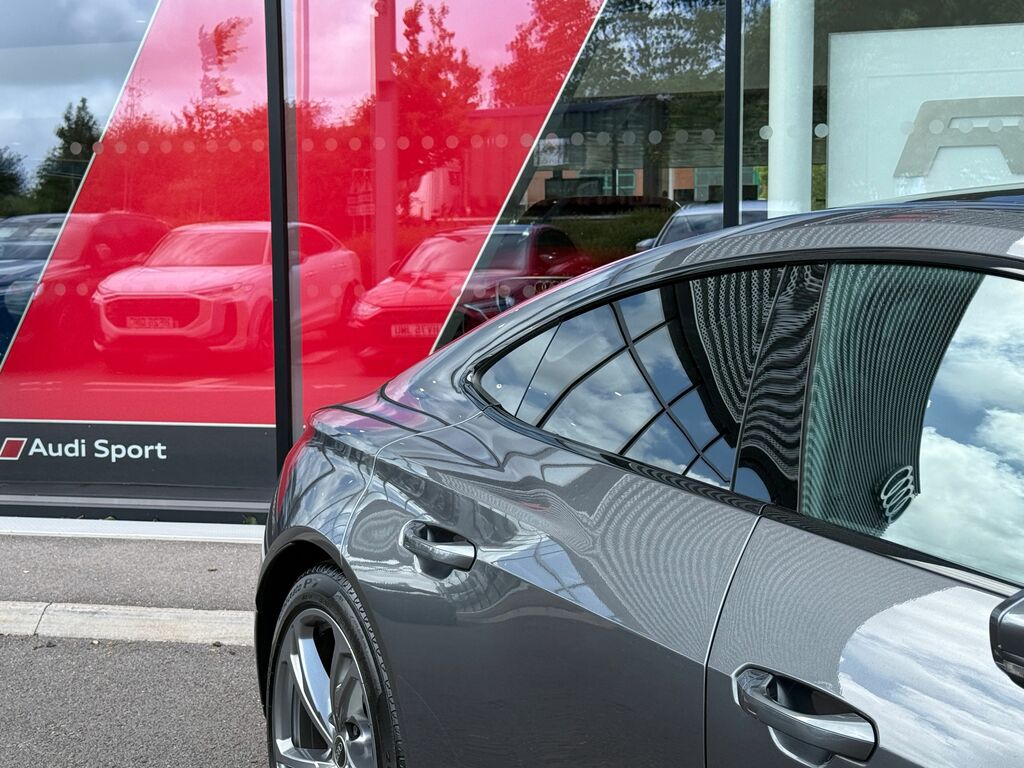 Audi E Tron GT 390Kw Quattro 93Kwh Black #26