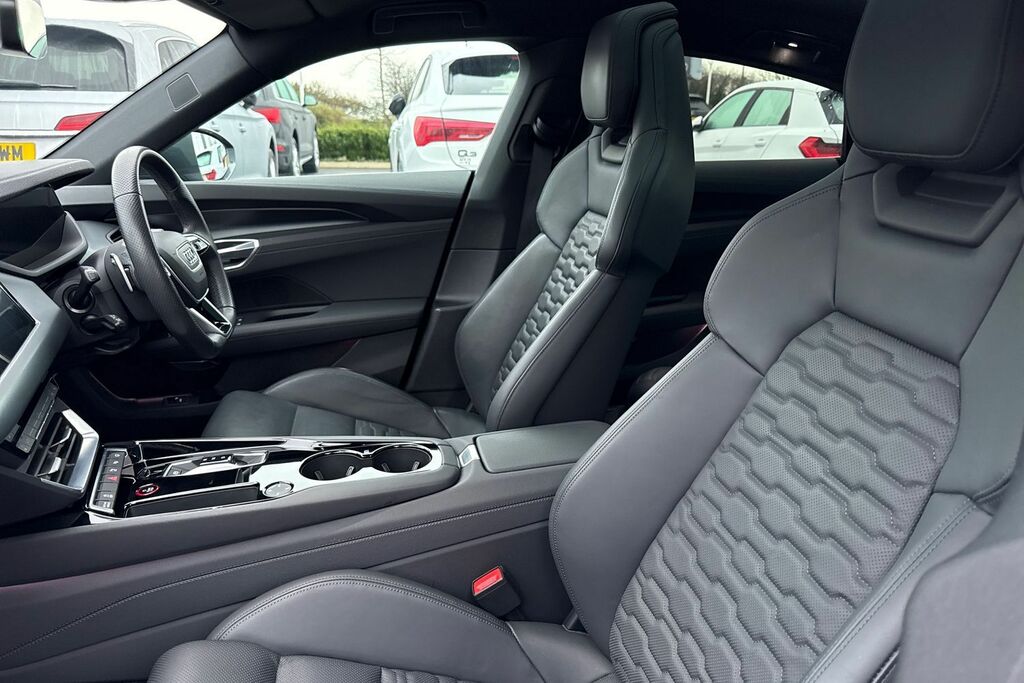 Audi E Tron GT 390Kw Quattro 93Kwh Black #42