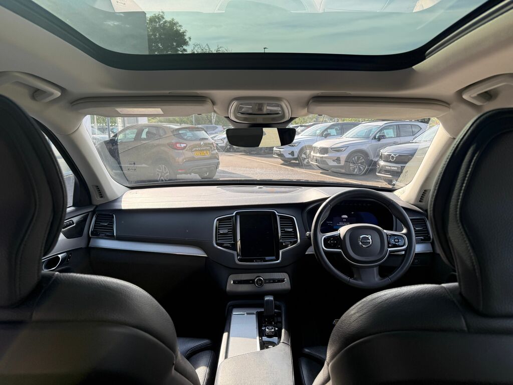 Volvo XC90 Plus Black #2