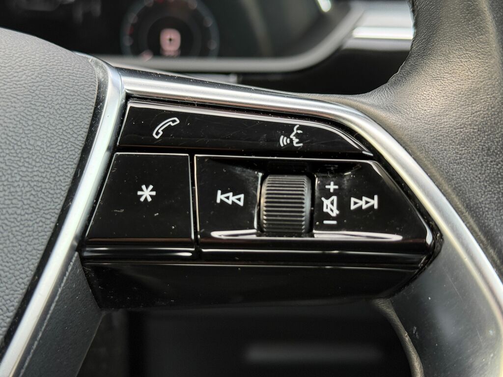 Audi E-tron 300Kw 55 Quattro 95Kwh S Line Cs Silver #14