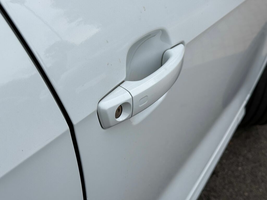 Audi Q2 S Line White #5
