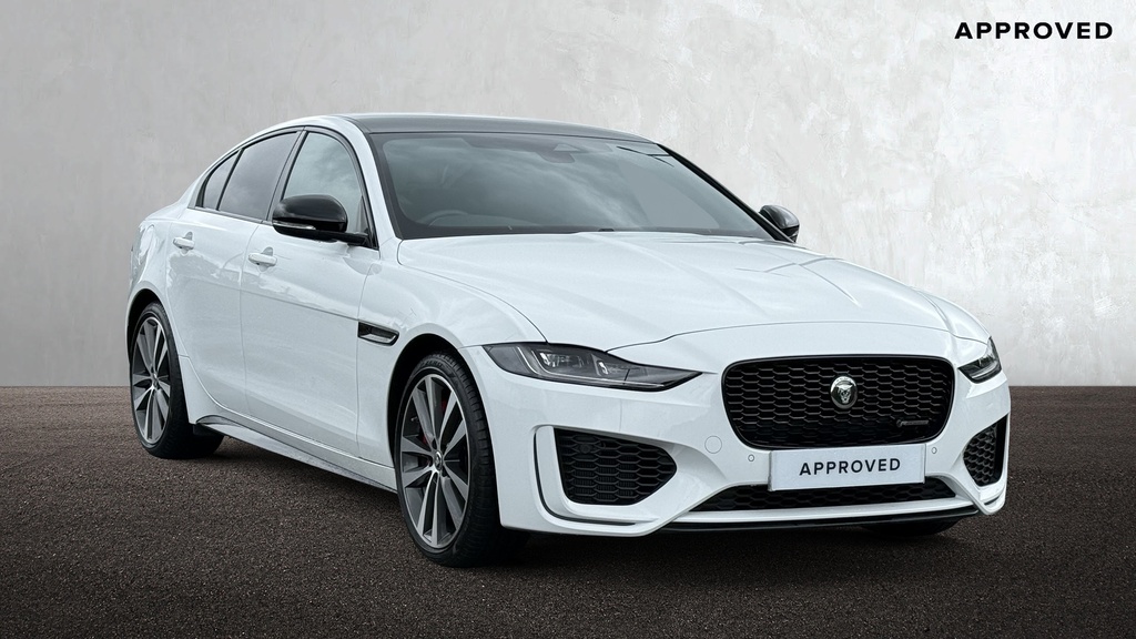 Jaguar XE 2.0 D200 Mhev R-dynamic Se Black Saloon Red #1