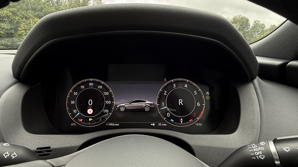 Jaguar XE 2.0 D200 Mhev R-dynamic Se Black Saloon Red #15