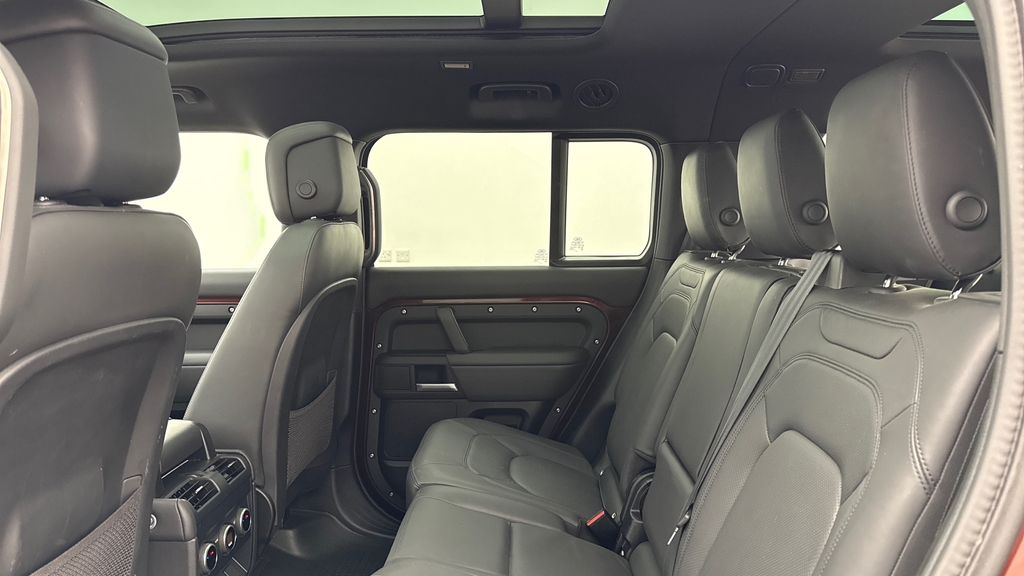 Land Rover Defender 130 D350 X-dynamic Hse Sedona Red Red #4