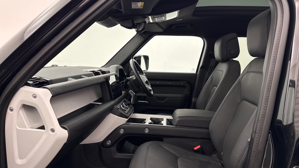 Land Rover Defender 110 P300e X-dynamic Hse Santorini Black Black #3