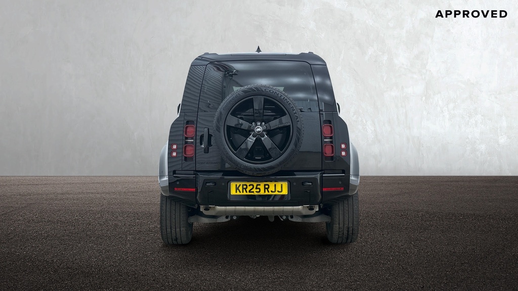 Land Rover Defender 110 P300e X-dynamic Hse Santorini Black Black #6