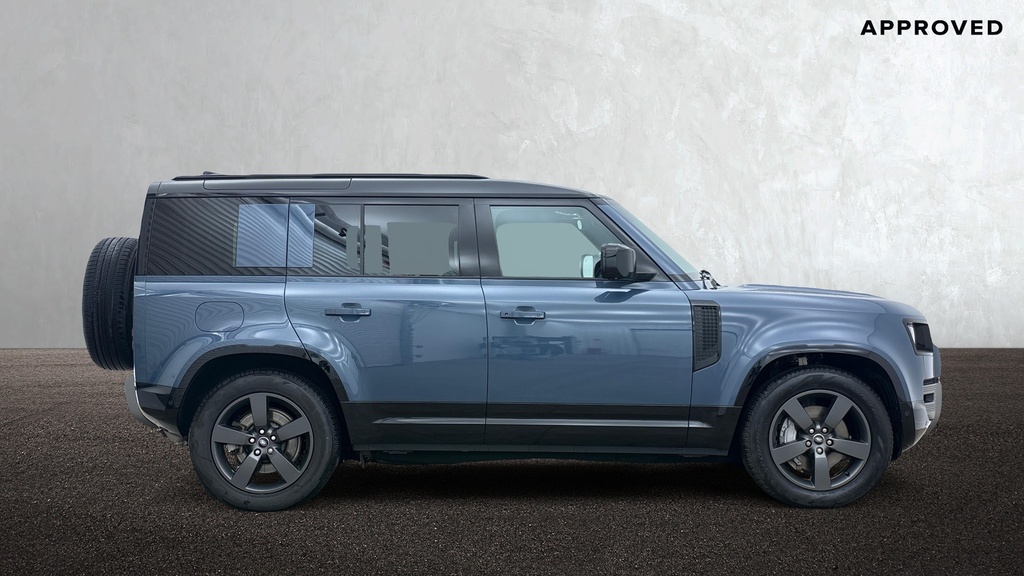 Land Rover Defender 110 P300e X-dynamic Hse Tasman Blue Blue #5