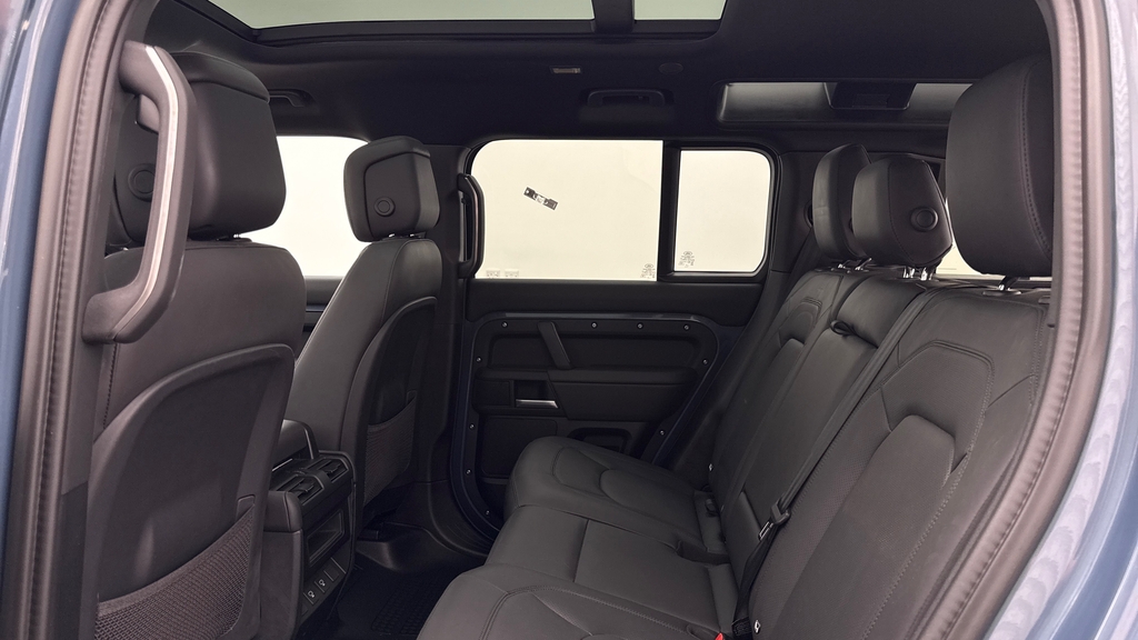 Land Rover Defender 110 P300e X-dynamic Hse Tasman Blue Blue #4