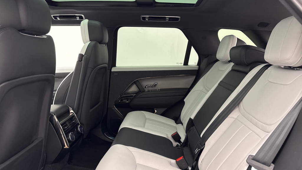 Land Rover Range Rover Sport D300 Dynamic Se Santorini Black Black #4