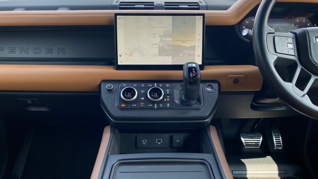 Land Rover Defender 90 3.0 D250 X-dynamic Hse Grey #14