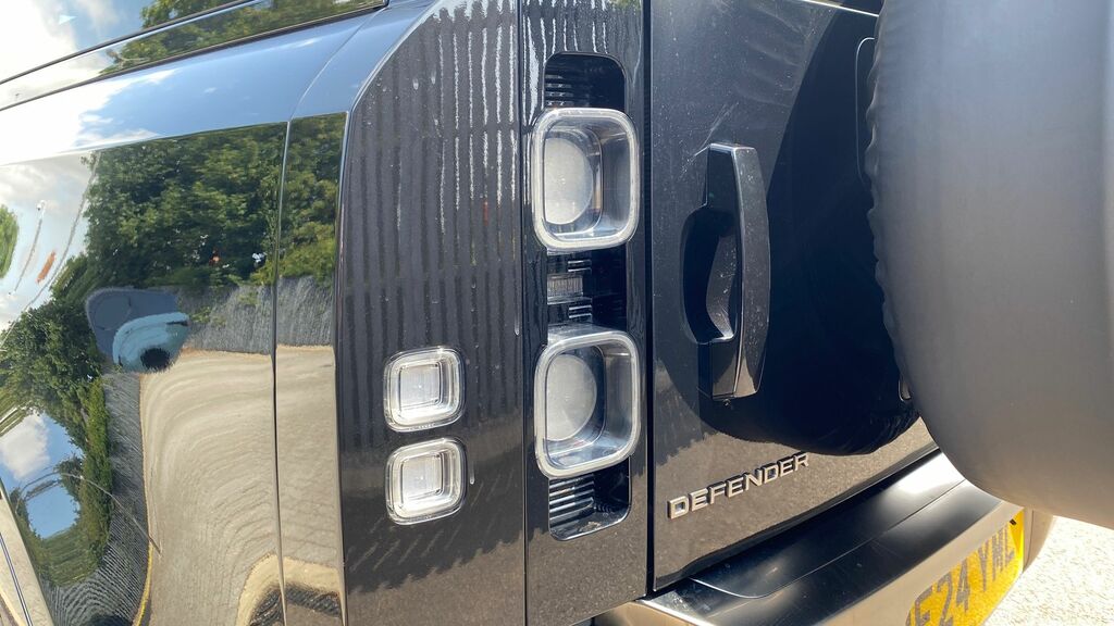 Land Rover Defender 90 3.0 D250 X-dynamic Hse Grey #19