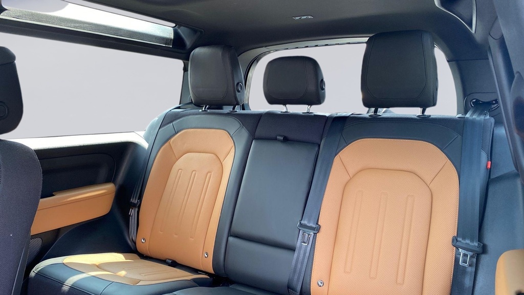 Land Rover Defender 90 P400 X Santorini Black Black #4