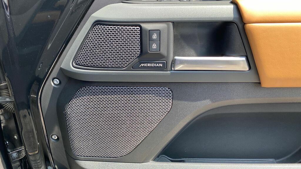 Land Rover Defender 90 3.0 D250 X-dynamic Hse Grey #24