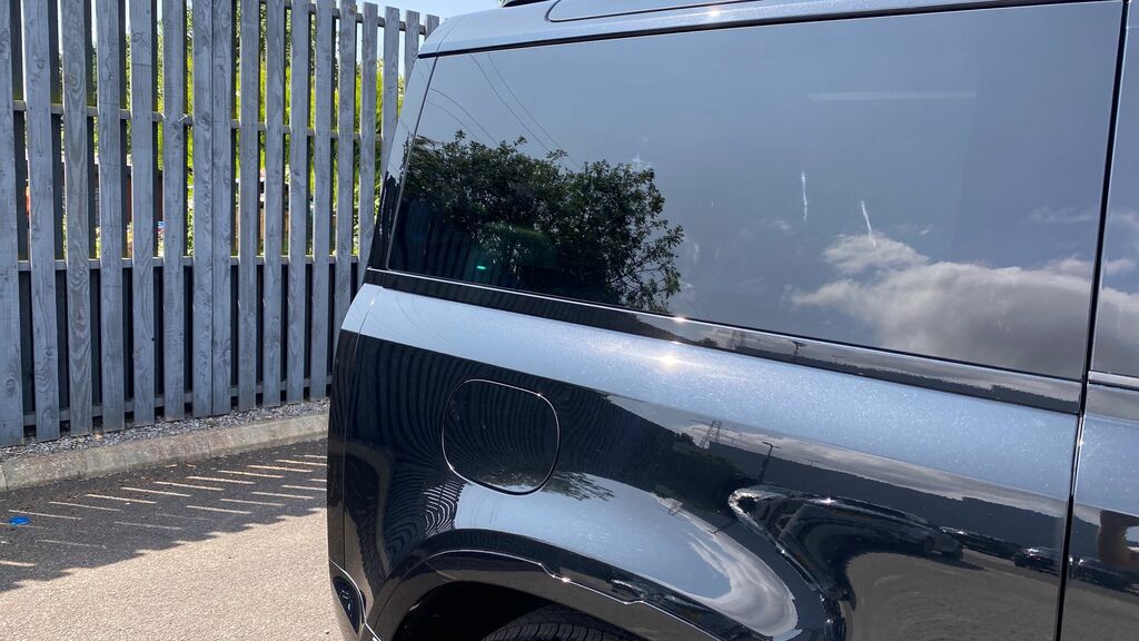 Land Rover Defender 90 3.0 D250 X-dynamic Hse Grey #40
