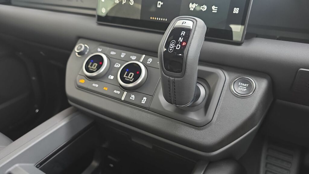 Land Rover Defender 90 Suv Black #13