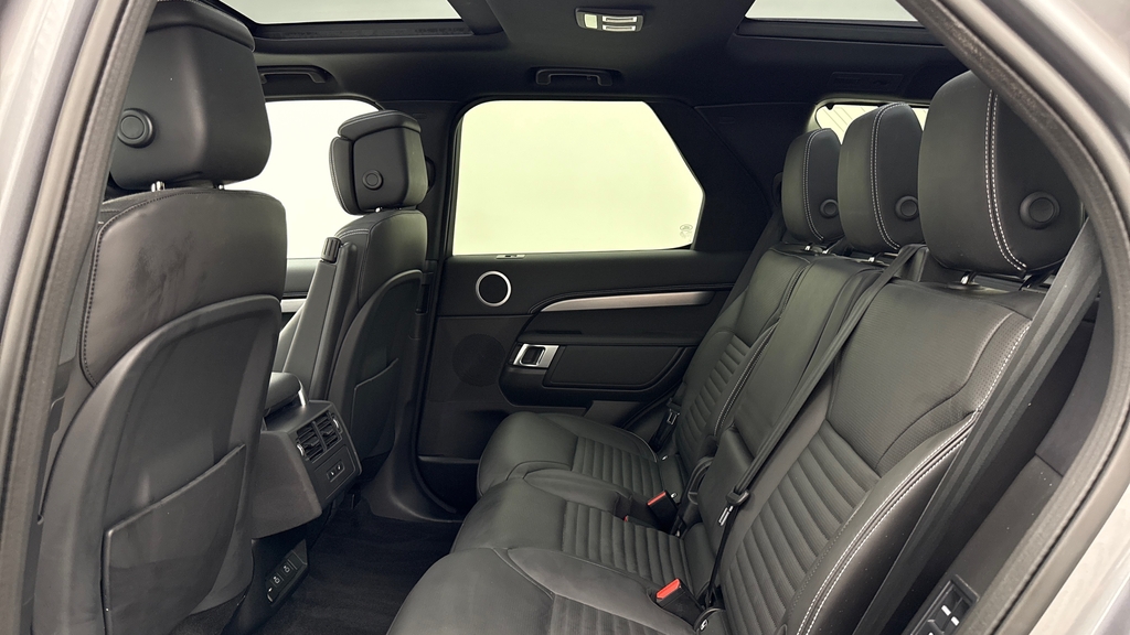 Land Rover Discovery D350 Dynamic Hse Eiger Grey Grey #4