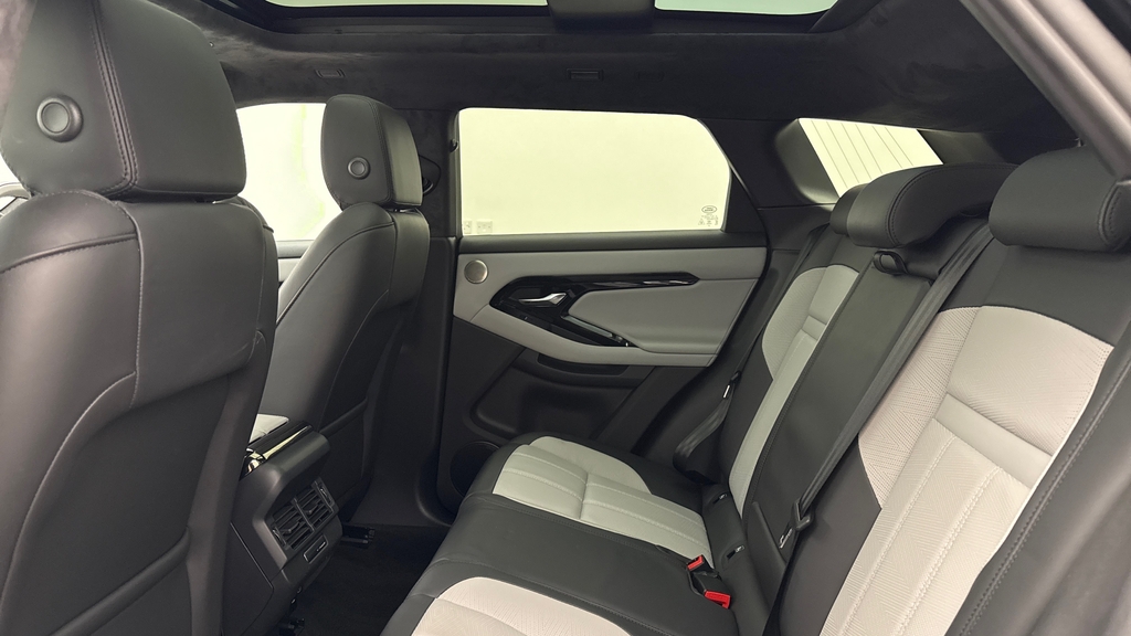 Land Rover Range Rover Evoque D200 Santorini Black Black #4