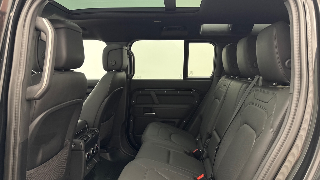Land Rover Defender 110 D350 X-dynamic Hse Santorini Black Black #4