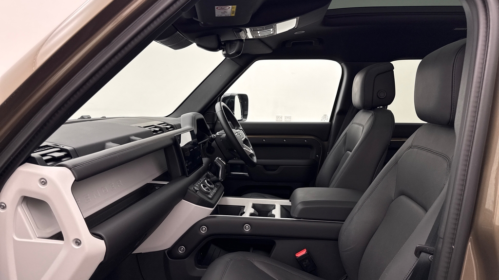 Land Rover Defender 110 D350 X-dynamic Hse Gondwana Stone #3