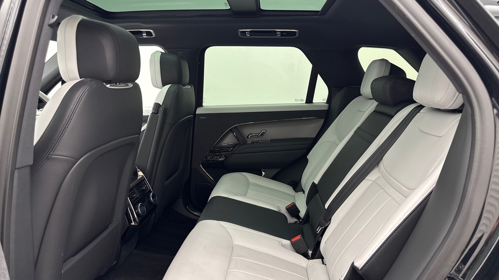 Land Rover Range Rover Sport D300 Dynamic Se Santorini Black Black #4