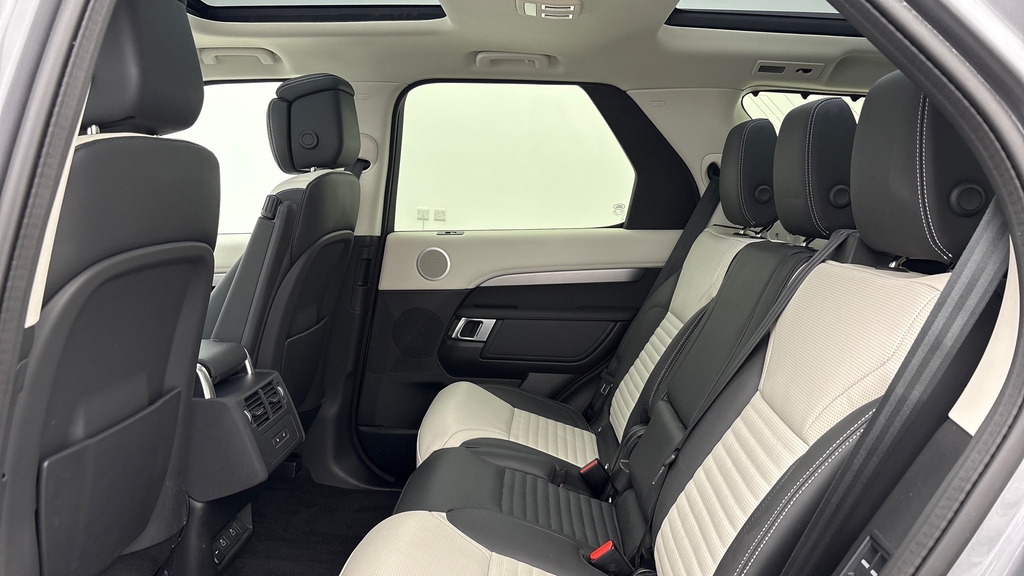 Land Rover Discovery D350 Dynamic Hse Eiger Grey Grey #4