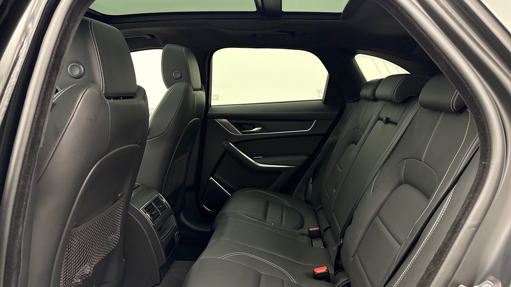 Jaguar F-Pace D200 R-dynamic Hse Black Santorini Black Black #4
