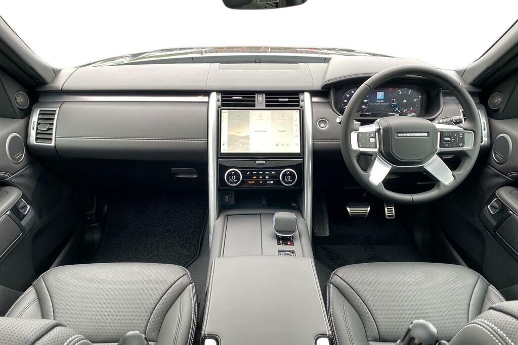 Land Rover Discovery Metropolitan Edition Black #9