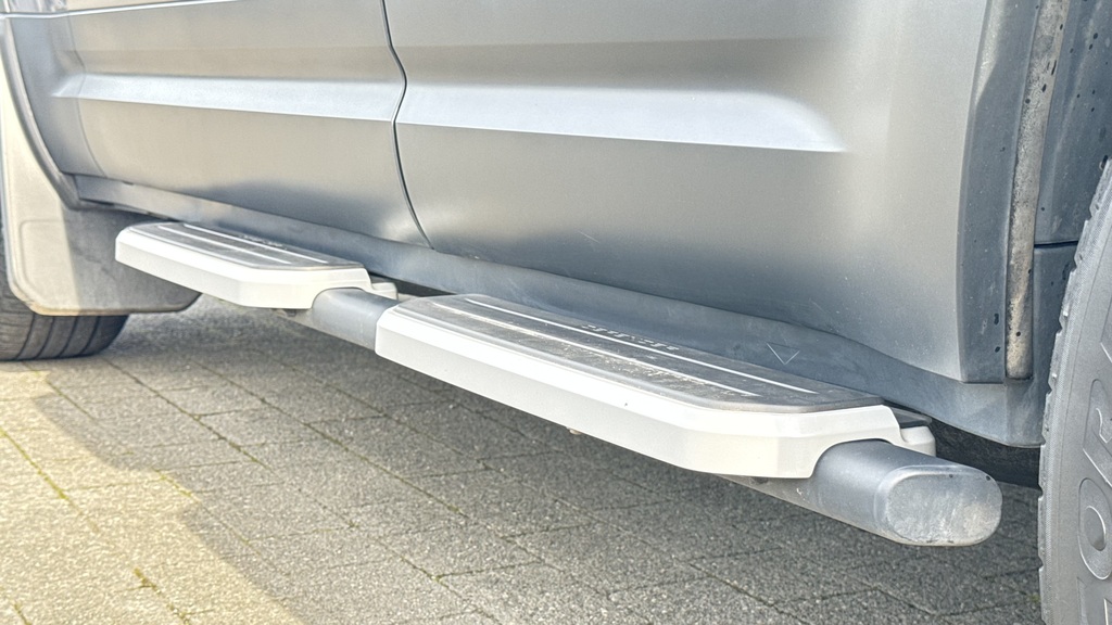 Land Rover Defender 110 3.0 D300 X-dynamic Hse White #58