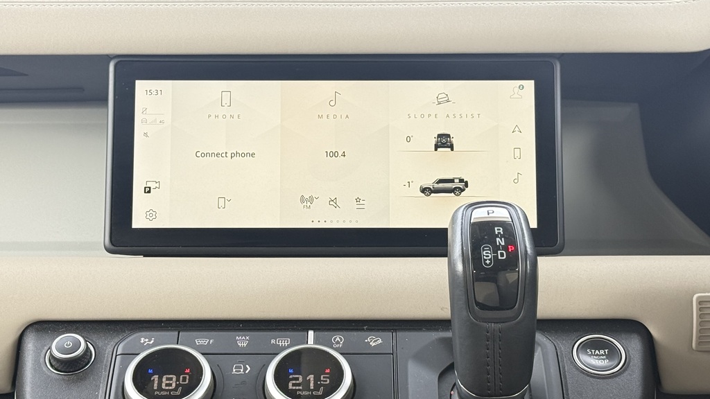 Land Rover Defender 110 3.0 D300 X-dynamic Hse White #14