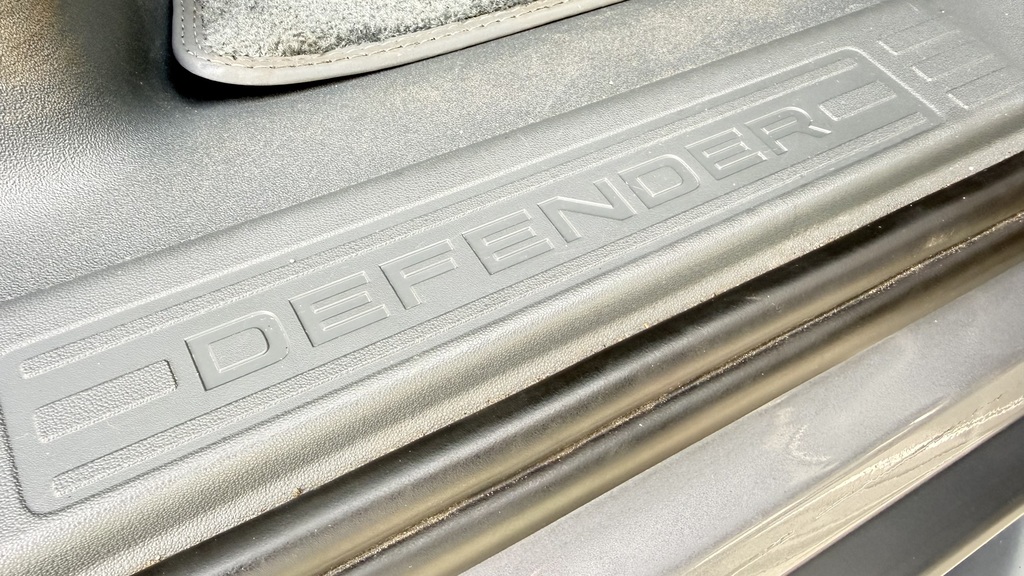 Land Rover Defender 110 3.0 D300 X-dynamic Hse White #42