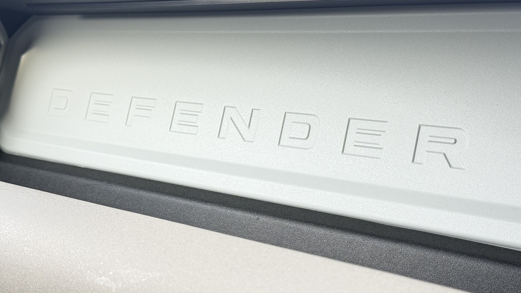 Land Rover Defender 110 3.0 D300 X-dynamic Hse White #27