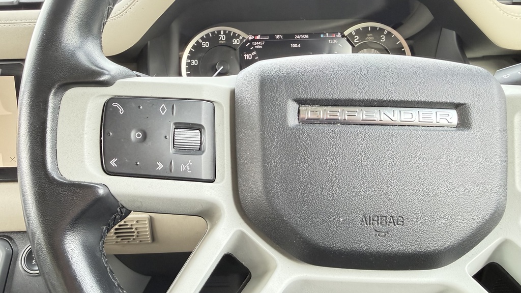 Land Rover Defender 110 3.0 D300 X-dynamic Hse White #26